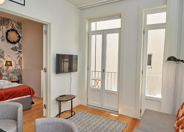 Boutique Rentals-flores Classic Historical Centre * بورتو