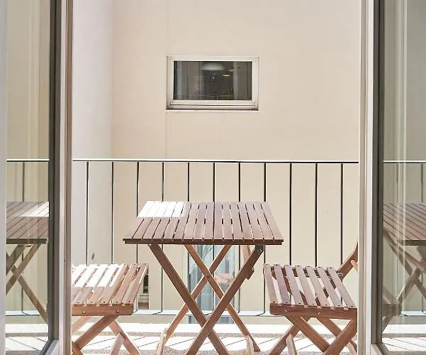 Boutique Rentals-flores Classic Historical Centre * بورتو